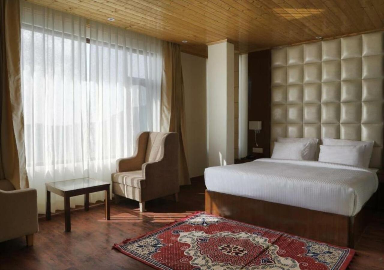 The Alpine Retreat Hotel Shimla Zewnętrze zdjęcie