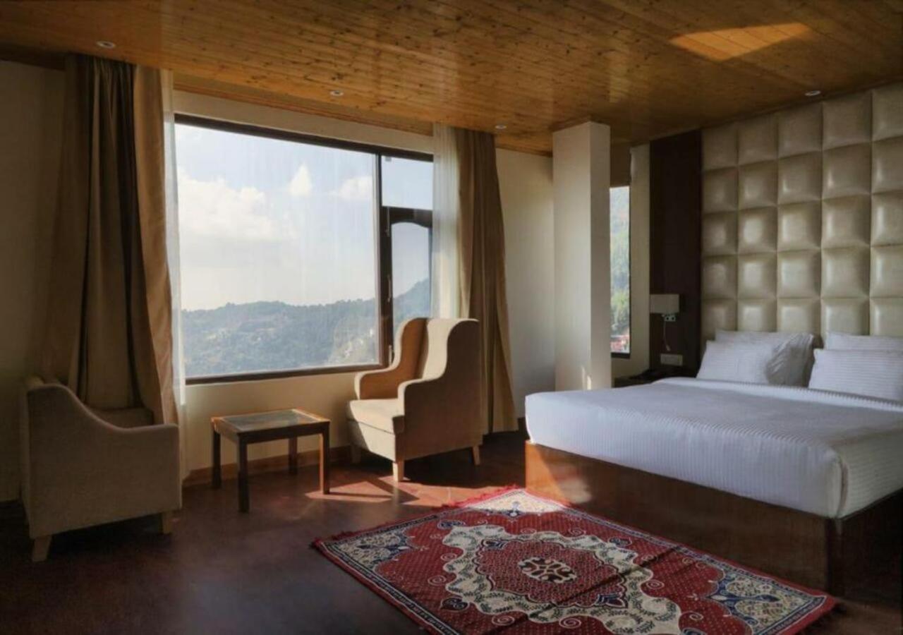 The Alpine Retreat Hotel Shimla Zewnętrze zdjęcie
