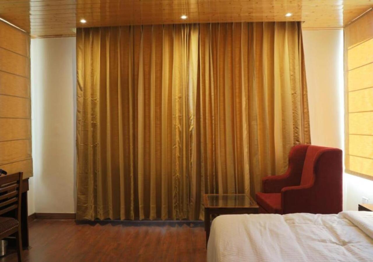 The Alpine Retreat Hotel Shimla Zewnętrze zdjęcie